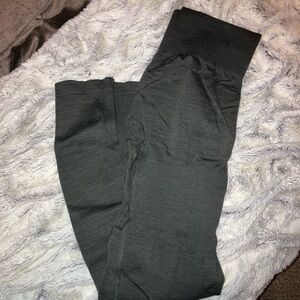 Lazuli Label sculpt scrunch leggings olive-gray medium